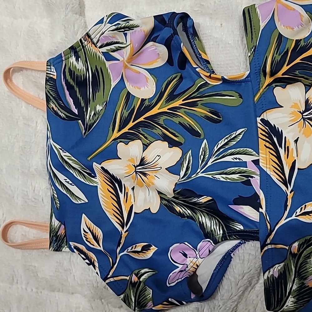 Swimsuit for girls 8/8A